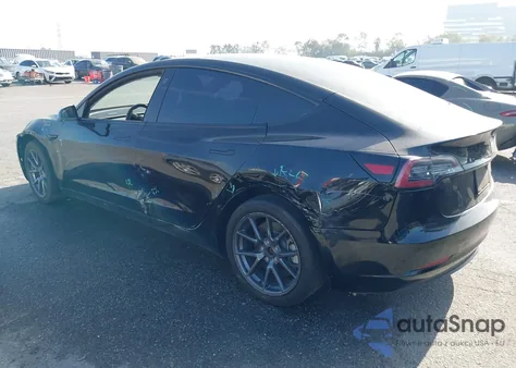 2022 Tesla Model 3 Long Range Dual Motor All-Wheel Drive z USA, uszkodzony, nr VIN 5YJ3E1EBXNF134442